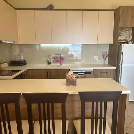 Aurora Apartment *